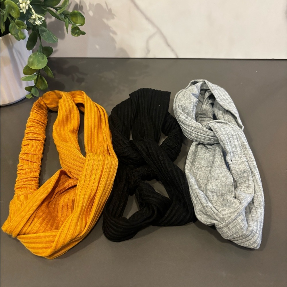 Stylish Hair Accessories Set - Black, Gray, and Orange